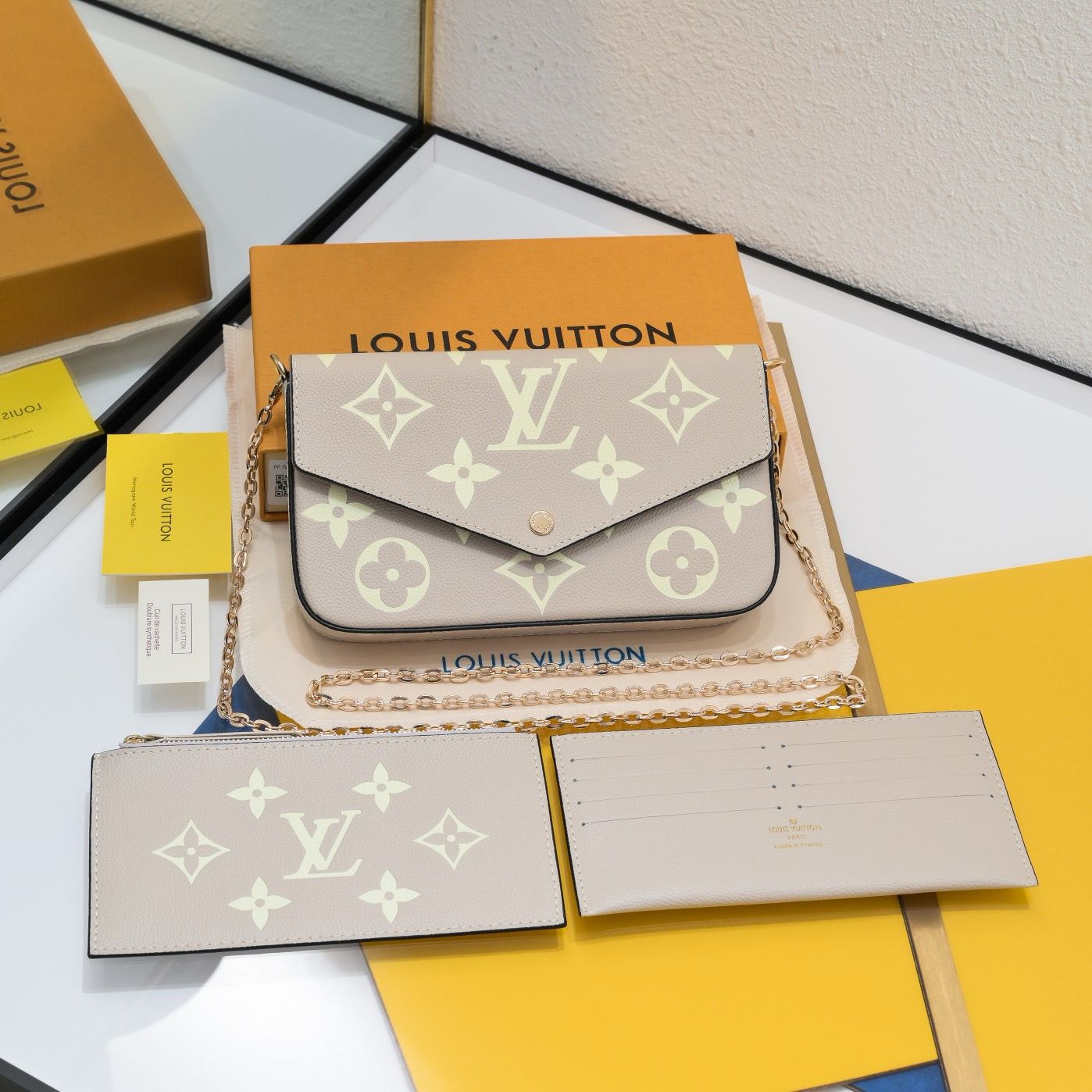 FELICIE POCHETTE BAG - APRICOT