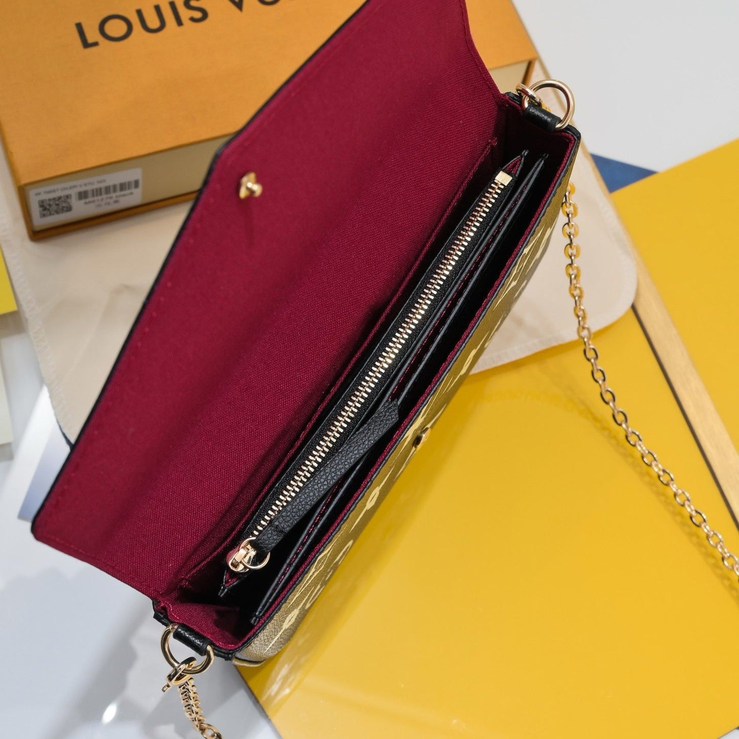FELICIE POCHETTE BAG - BLACK
