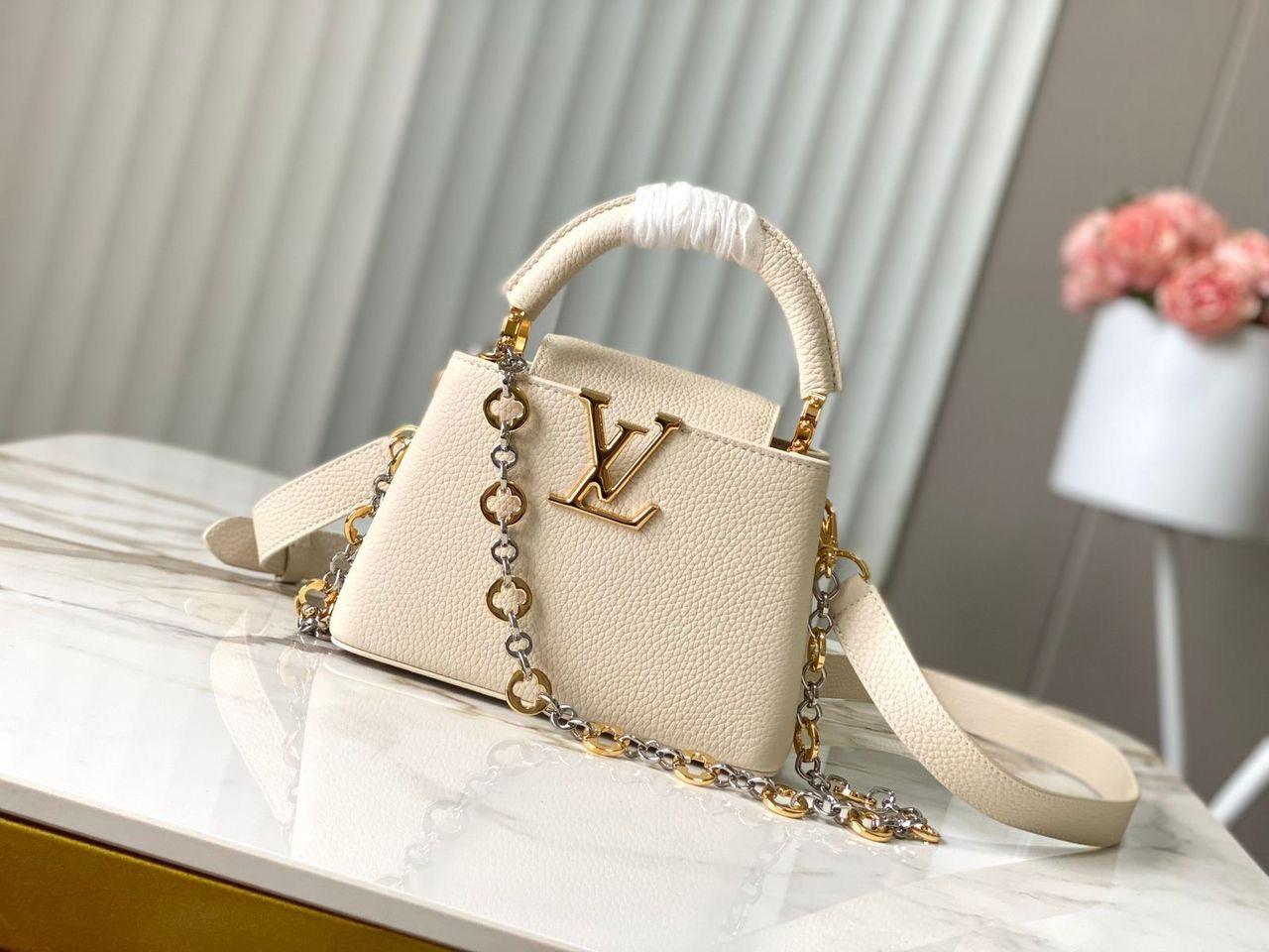 LOUIS V BAG
