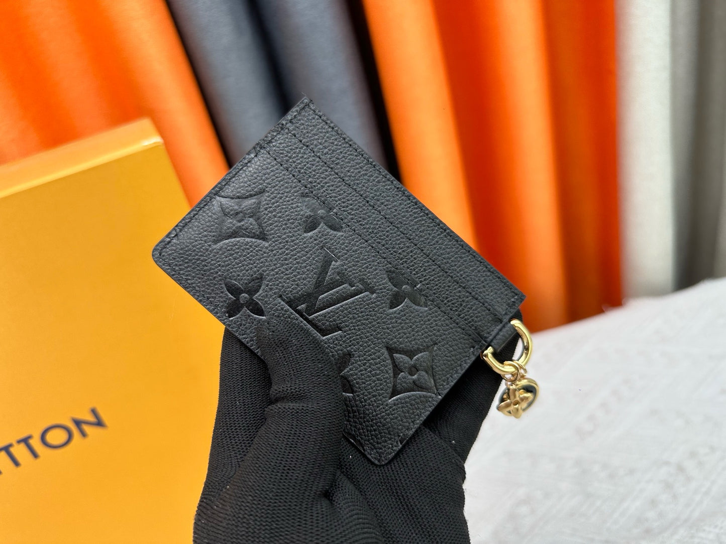 CARD HOLDER - PLAIN BLACK