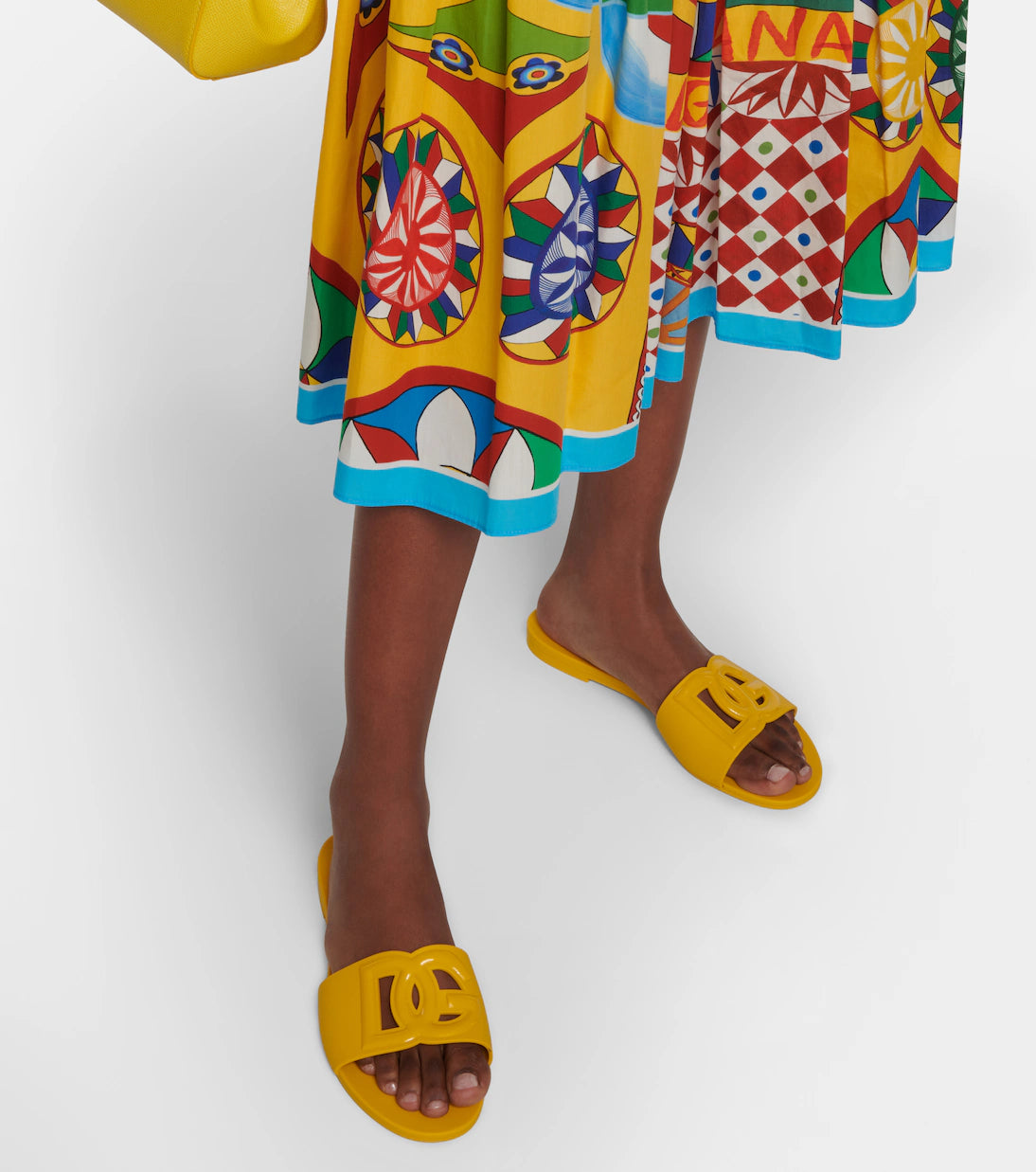 DG RUBBER SLIDE SANDALS-VIBRANT YELLOW